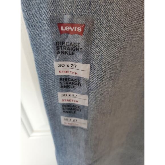 Levi's Rib Cage Straight Ankle 30x27 Medium Wash Jeans, NWT - Picture 6 of 7